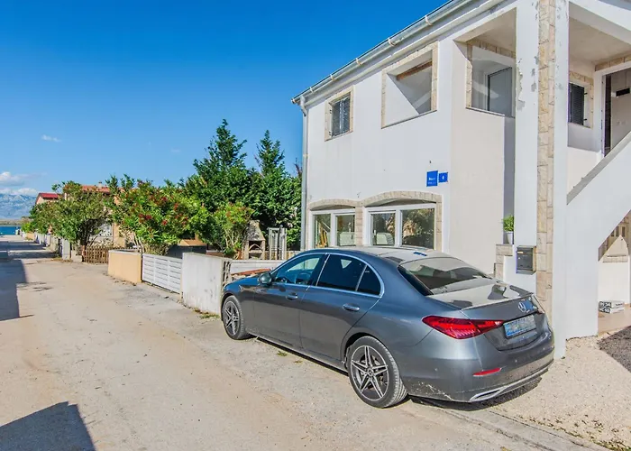 App Ladika 1 By Interhome